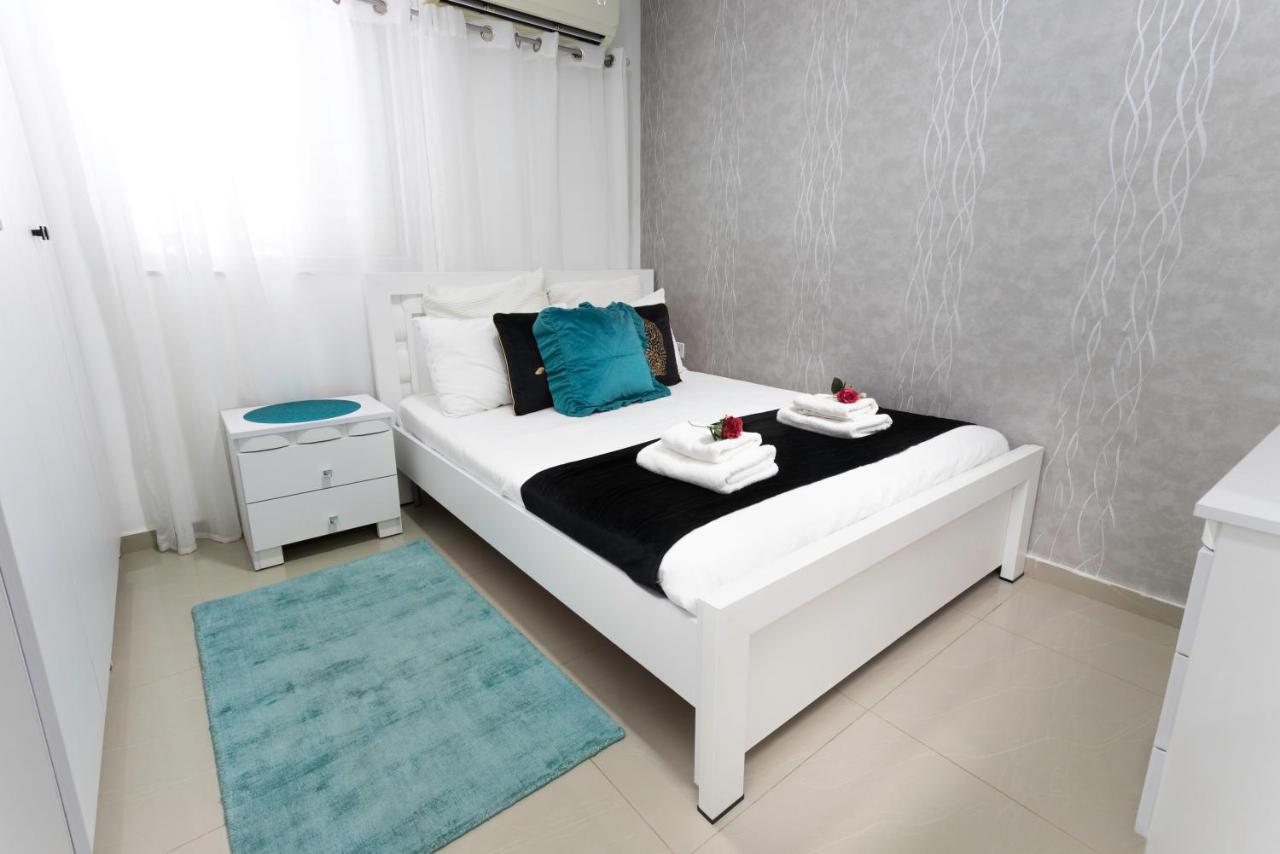 Апартаменти Yalarent Seaview 3Br Apt - Families Only Ейлат Екстер'єр фото